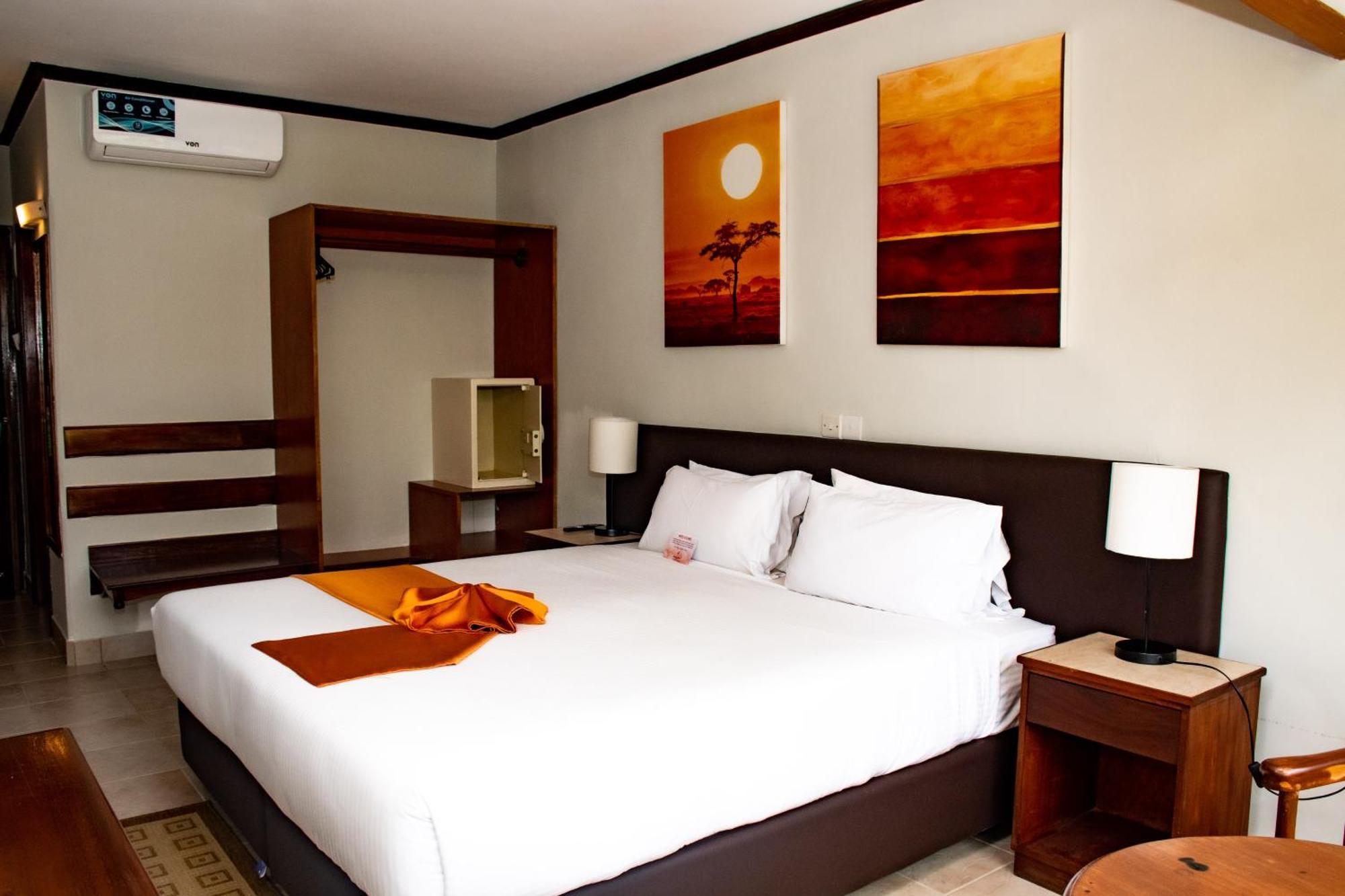 Hotel Boulevard Nairobi, City Centre Cbd Exterior photo